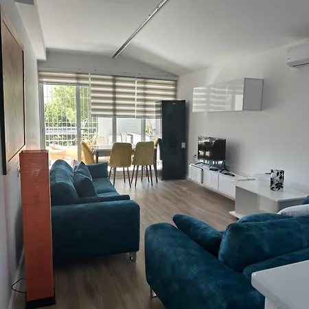 Join Apartament *